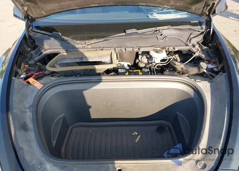 2020 Tesla Model Y Long Range Dual Motor All-Wheel Drive из США, поврежденный, VIN 5YJYGDEE0LF048369